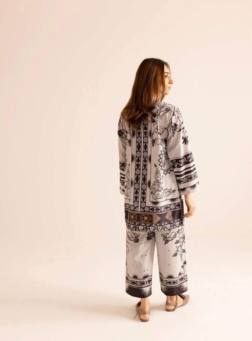 2Pc Suit Most Demanding Artical